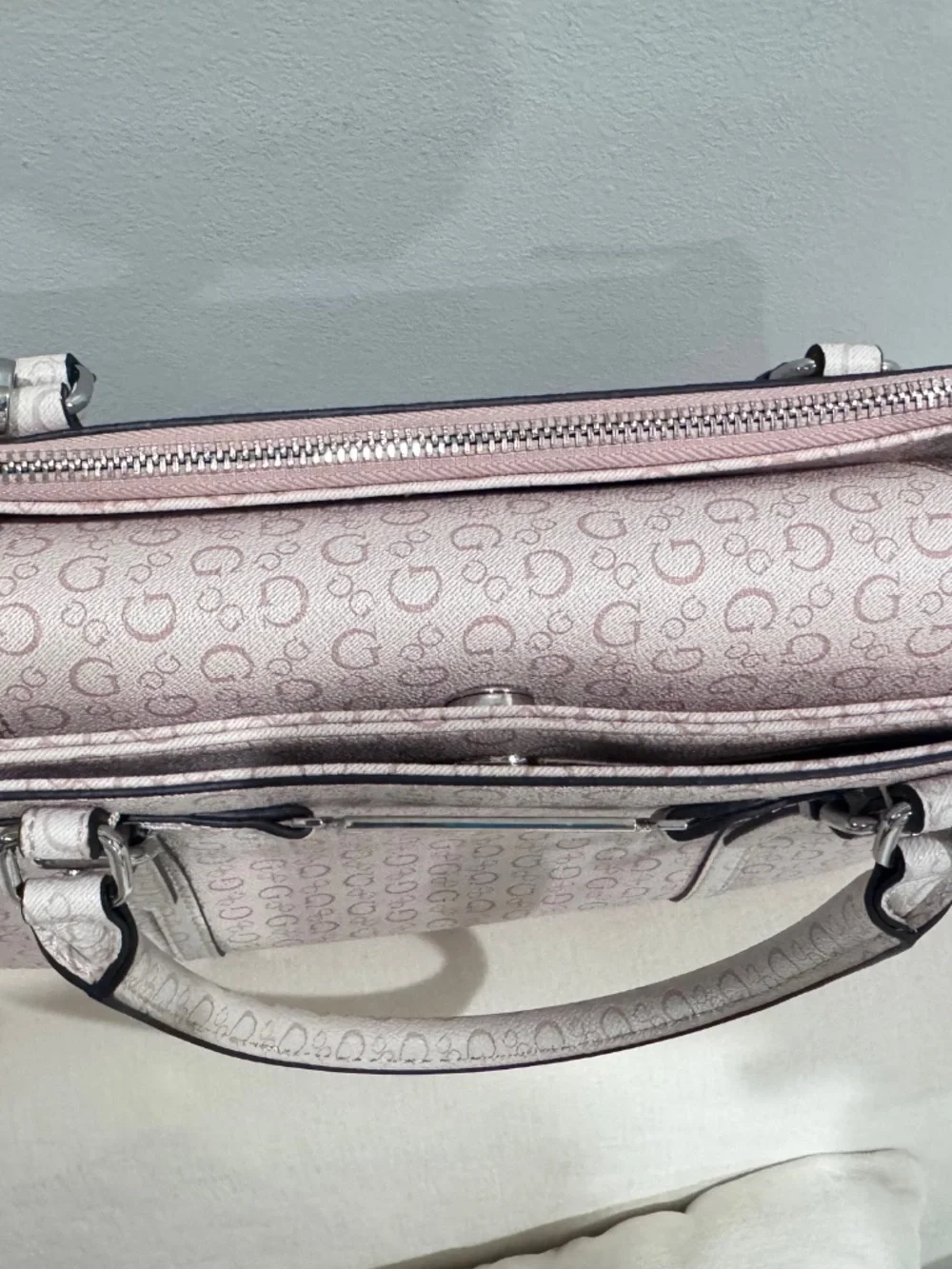 GUESS Women’s Pink Monogram Satchel Tote Handbag Crossbody Strap NWOT